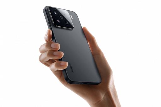 Xiaomi-15-1_large.jpg
